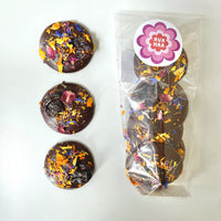 Mendiants du Printemps: 70% chocolate, flower petals and cherries